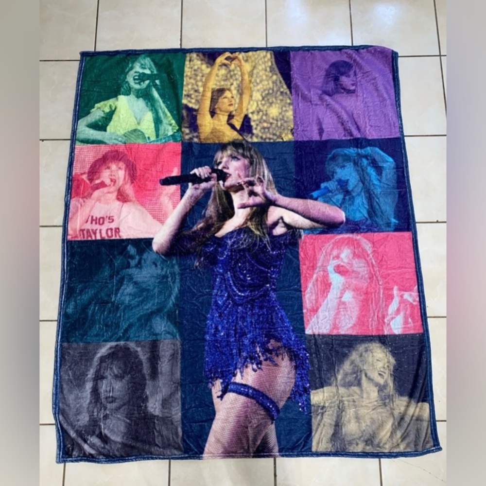 Taylor Swift NWOT throw blanket